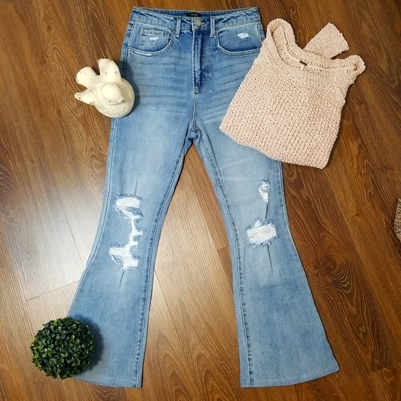 AFRM Brand SUPER HIGH RISE Distressed Bell-Bottom Jeans, Size 28 ~ EUC - Picture 3 of 9